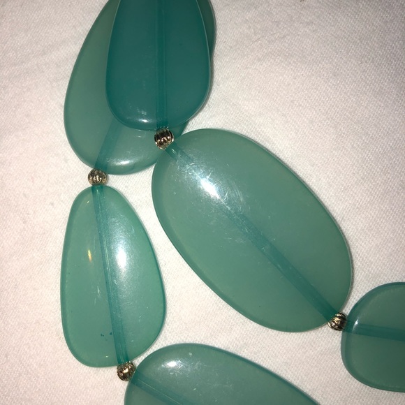 Green stone necklace - Picture 3 of 4